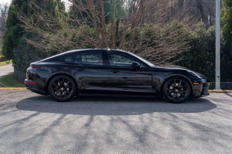 2026 Porsche Panamera 4