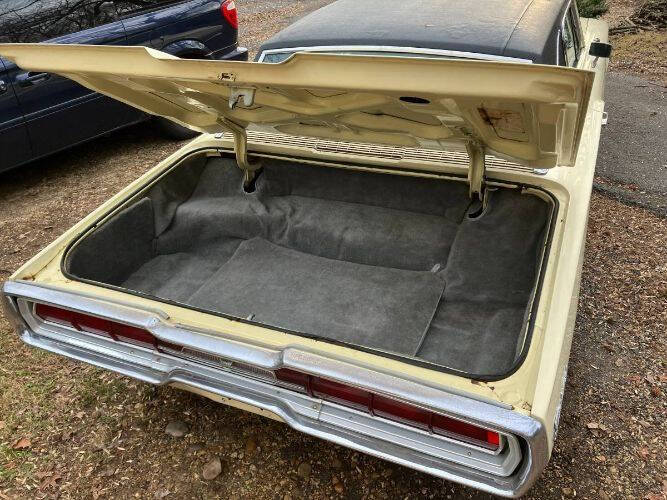 1966 Ford Thunderbird