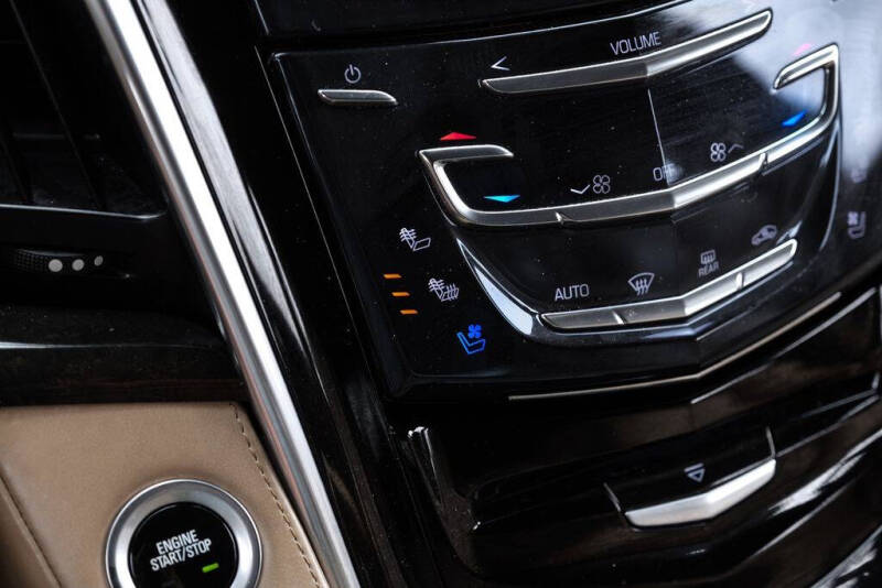 2019 Cadillac Escalade Platinum