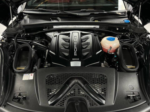 2018 Porsche Macan GTS