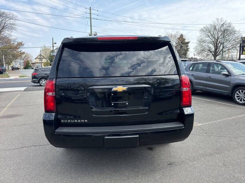 2017 Chevrolet Suburban LS