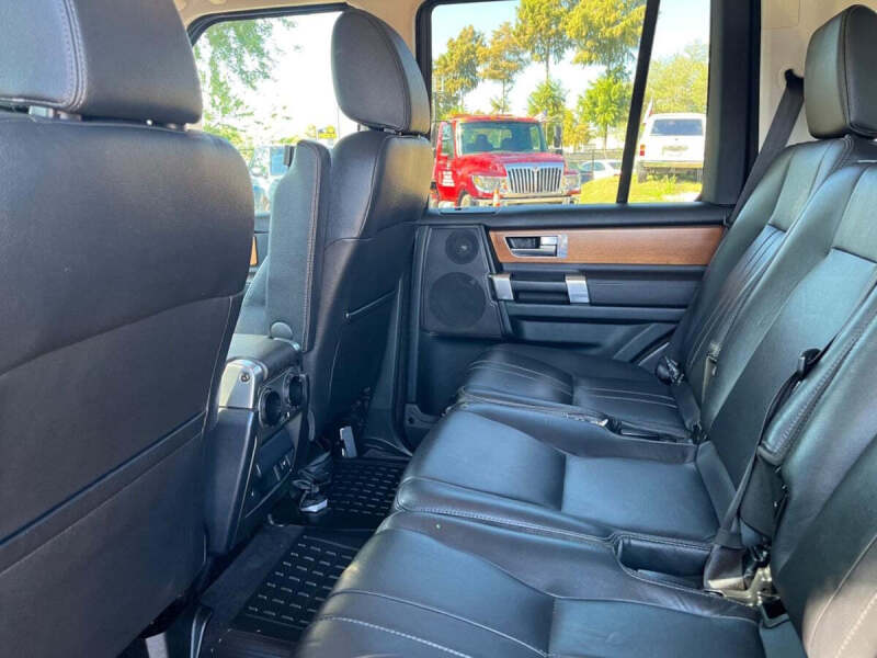 2015 Land Rover LR4 HSE