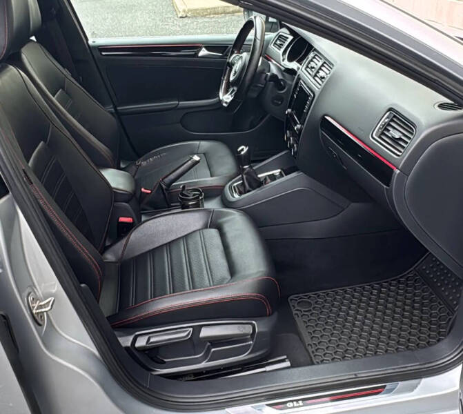 2016 Volkswagen Jetta