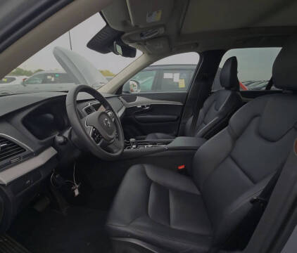 2025 Volvo XC90 B5 Core Bright Theme