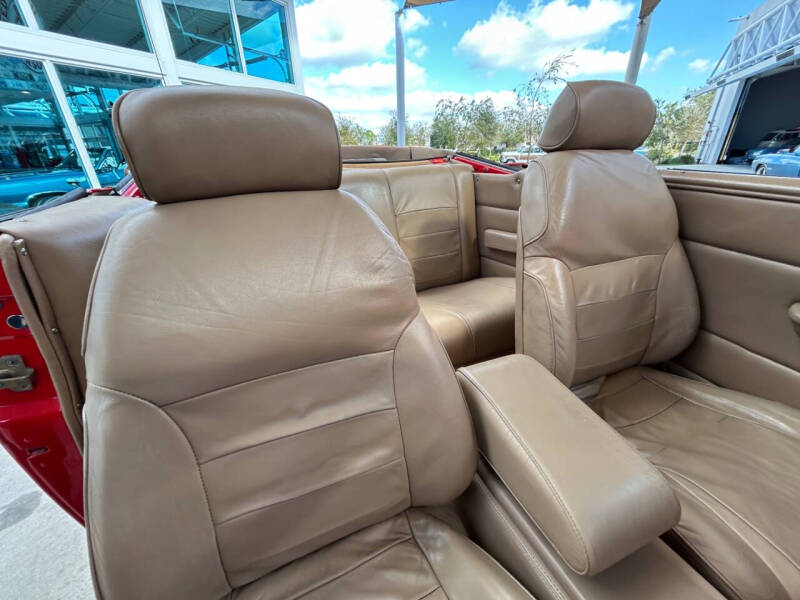 1947 Ford Super Deluxe