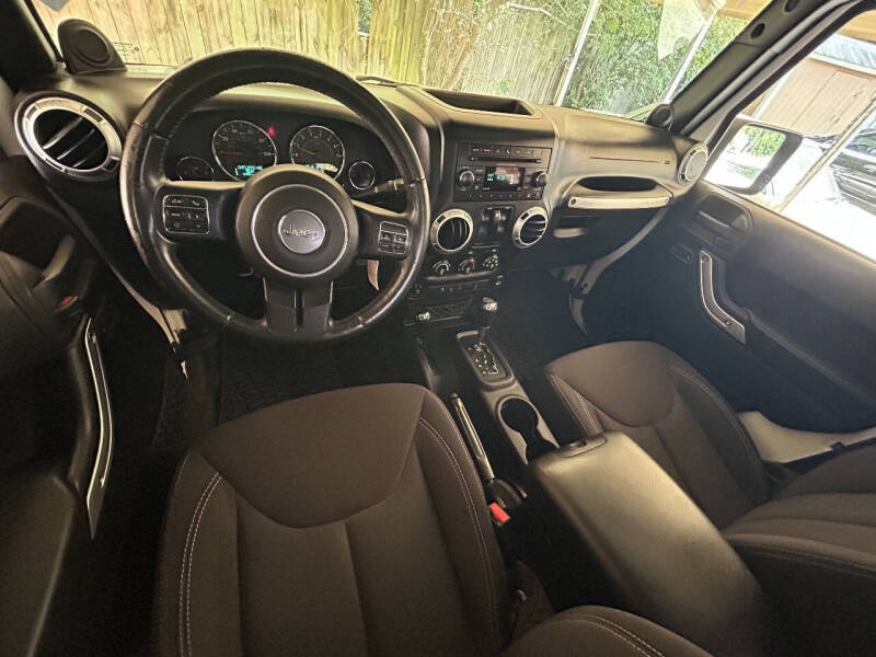 2013 Jeep Wrangler Sahara