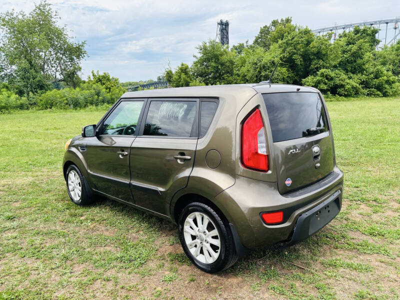 2013 Kia Soul +