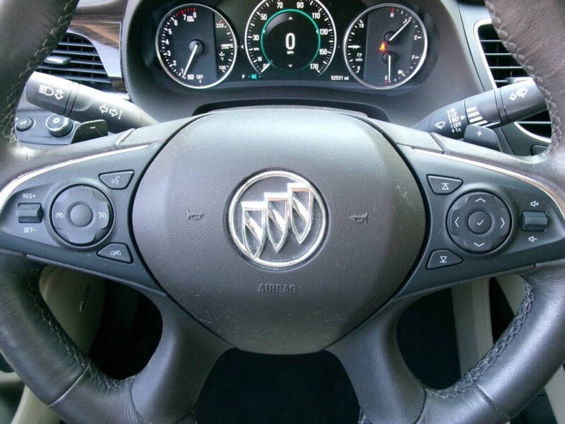 2017 Buick LaCrosse Essence