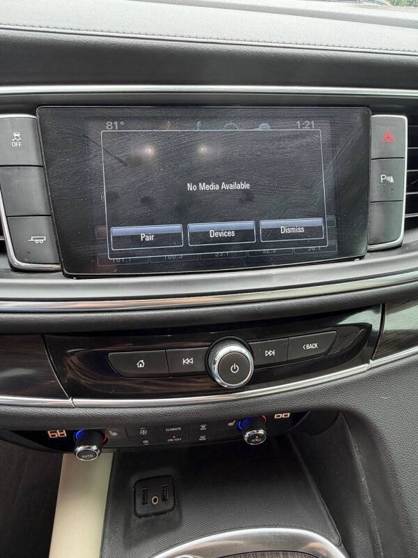 2018 Buick Enclave Essence