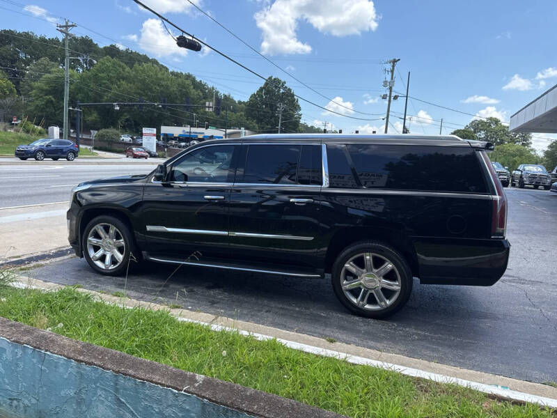 2017 Cadillac Escalade ESV Luxury