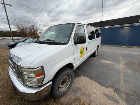 2010 Ford E-Series E-350 SD XLT