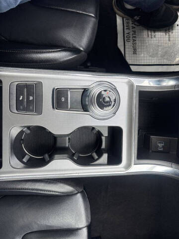 2022 Ford Edge Titanium