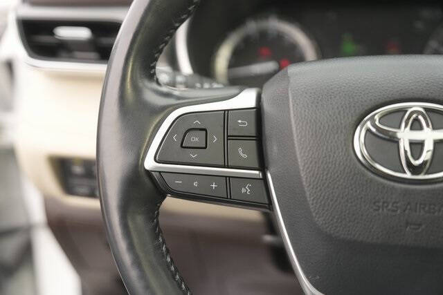 2022 Toyota Highlander Platinum