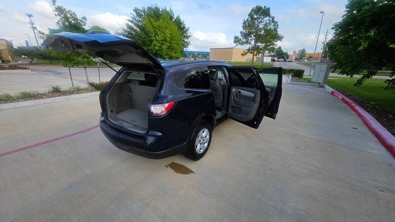 2017 Chevrolet Traverse LS