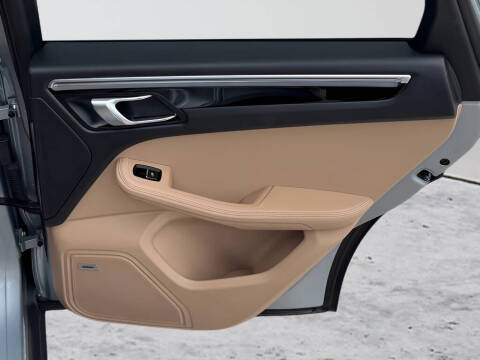 2022 Porsche Macan