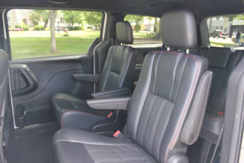 2016 Dodge Grand Caravan R/T