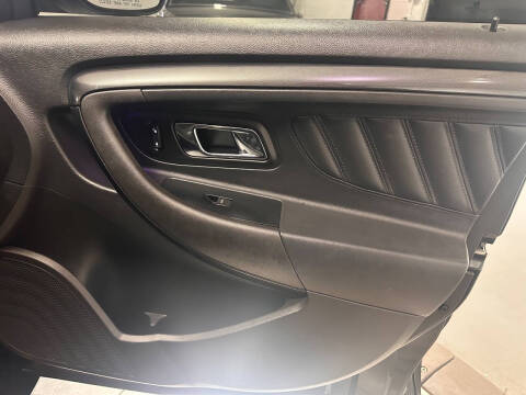 2011 Ford Taurus SHO