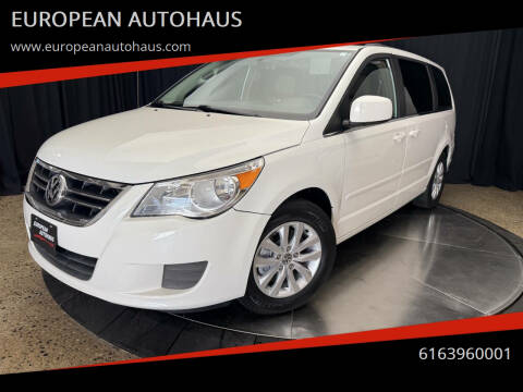 2012 Volkswagen Routan SE