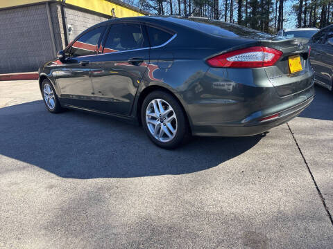 2016 Ford Fusion SE