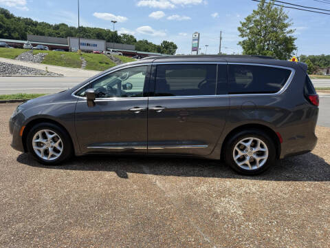 2017 Chrysler Pacifica Touring Plus