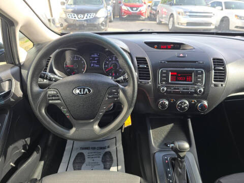 2016 Kia Forte5 LX