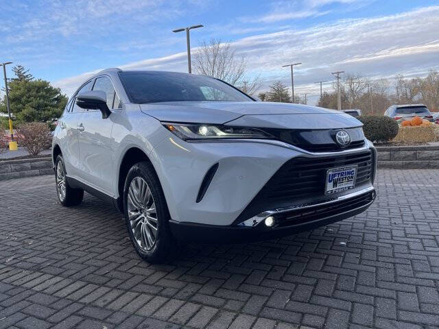 2023 Toyota Venza LE