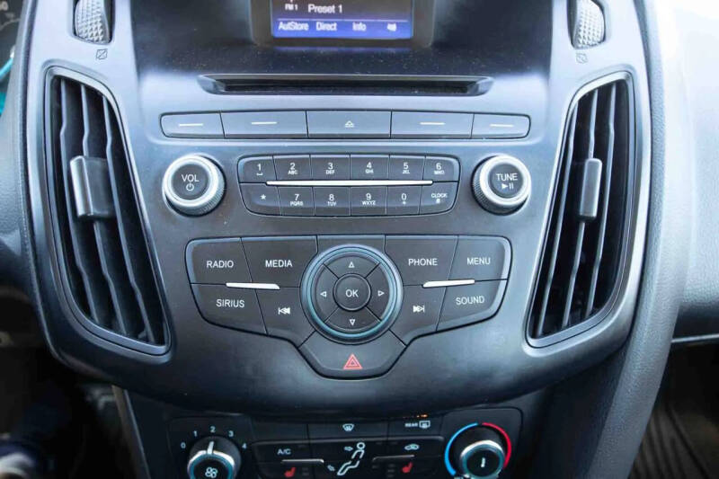2017 Ford Focus SE