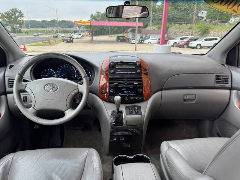 2008 Toyota Sienna XLE