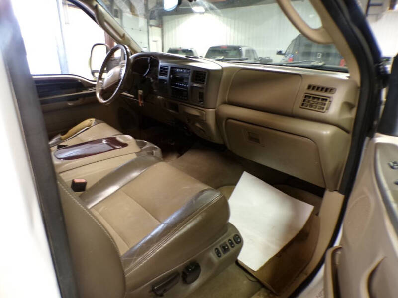 2004 Ford Excursion Eddie Bauer