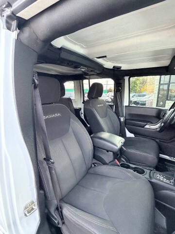 2016 Jeep Wrangler Unlimited Sahara