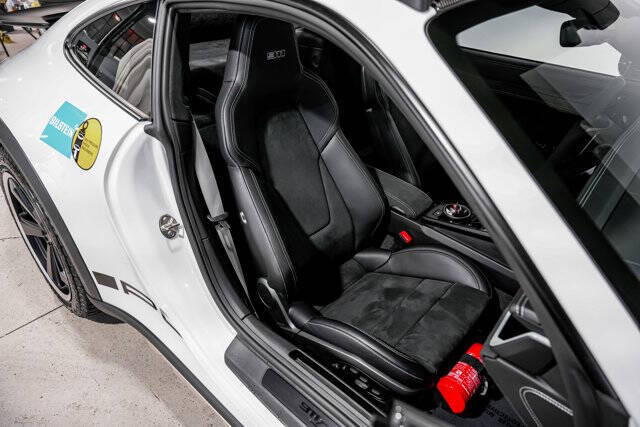 2024 Porsche 911 Dakar