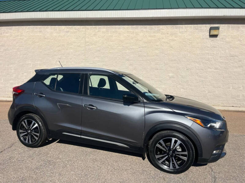 2020 Nissan Kicks SR