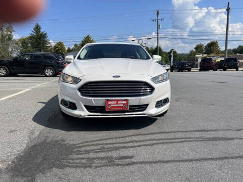 2016 Ford Fusion SE