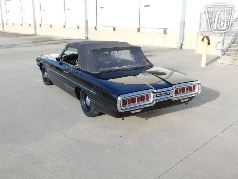 1965 Ford Thunderbird