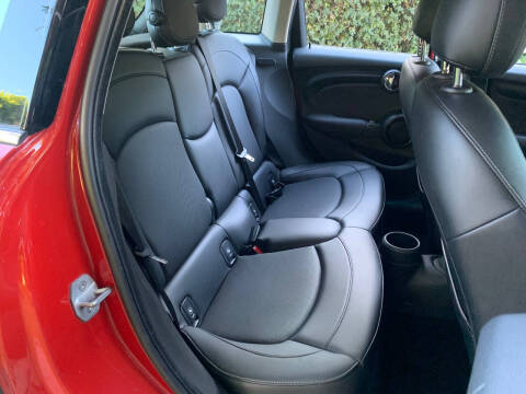 2015 MINI Hardtop 4 Door Cooper