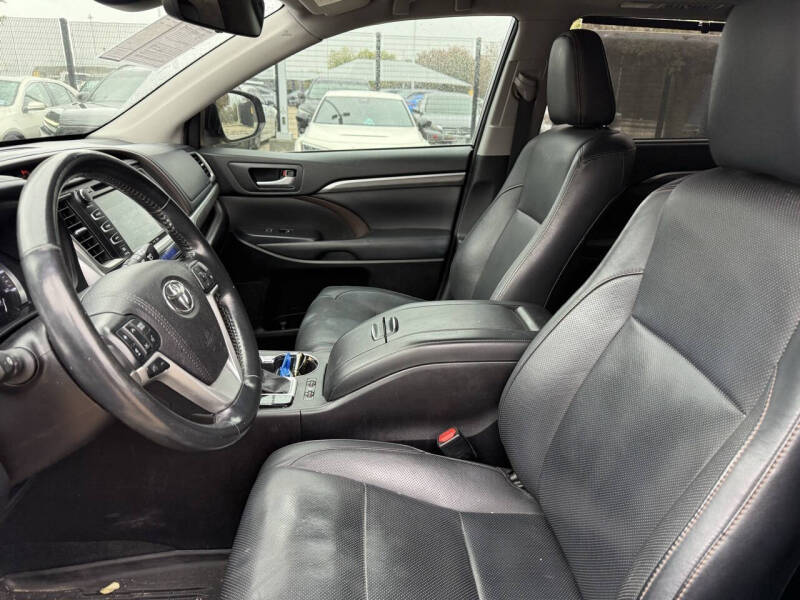 2017 Toyota Highlander Limited