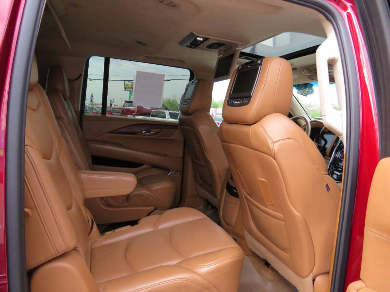 2016 Cadillac Escalade ESV Platinum