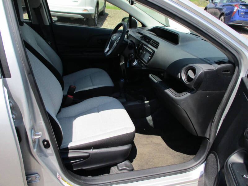 2015 Toyota Prius c Two