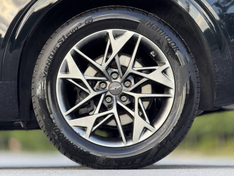 2022 Genesis GV70 2.5T Standard