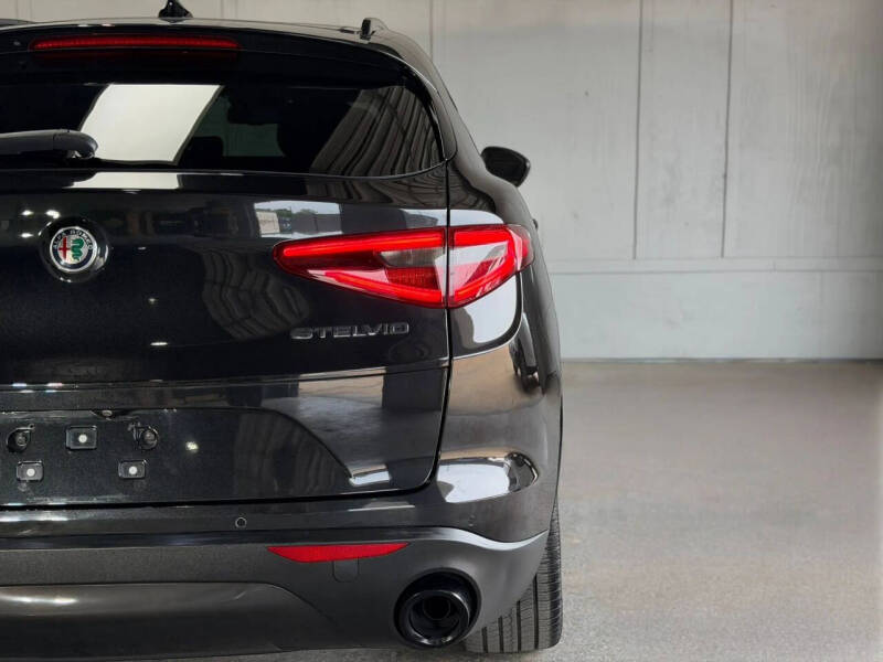 2020 Alfa Romeo Stelvio Sport