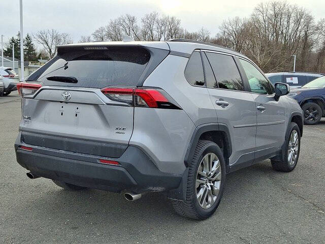 2019 Toyota RAV4 XLE Premium