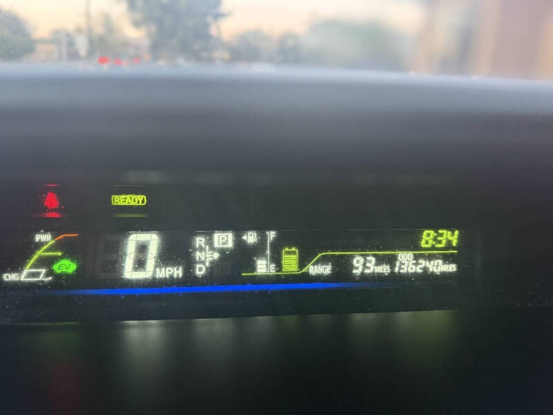 2014 Toyota Prius v Three
