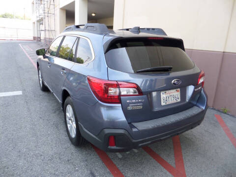 2018 Subaru Outback 2.5i Premium