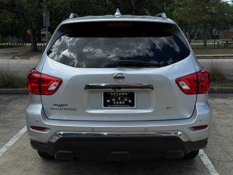 2019 Nissan Pathfinder SV