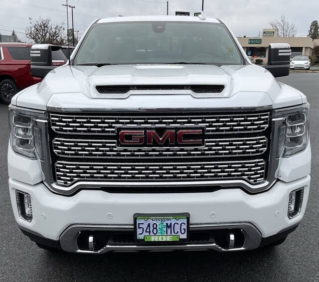 Used 2020 GMC Sierra 3500 Denali HD Denali with VIN 1GT49WEY6LF186945 for sale in Grants Pass, OR