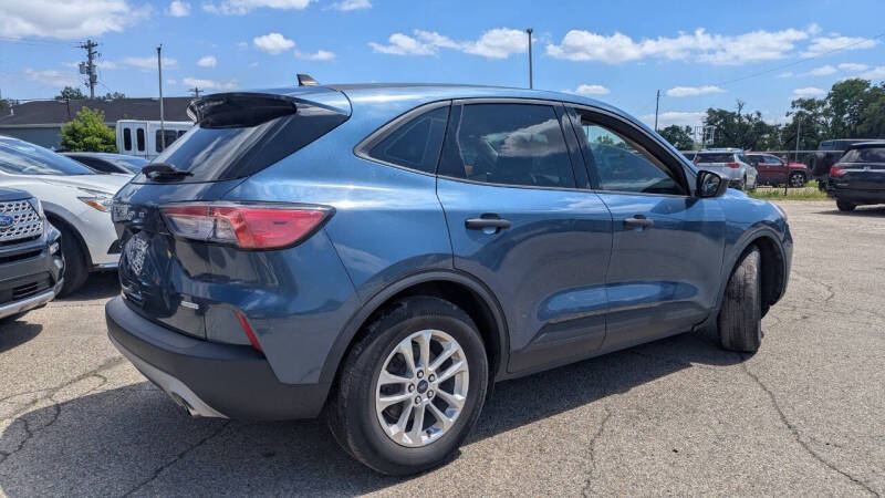 2020 Ford Escape S