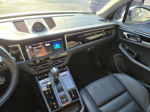 2023 Porsche Macan S