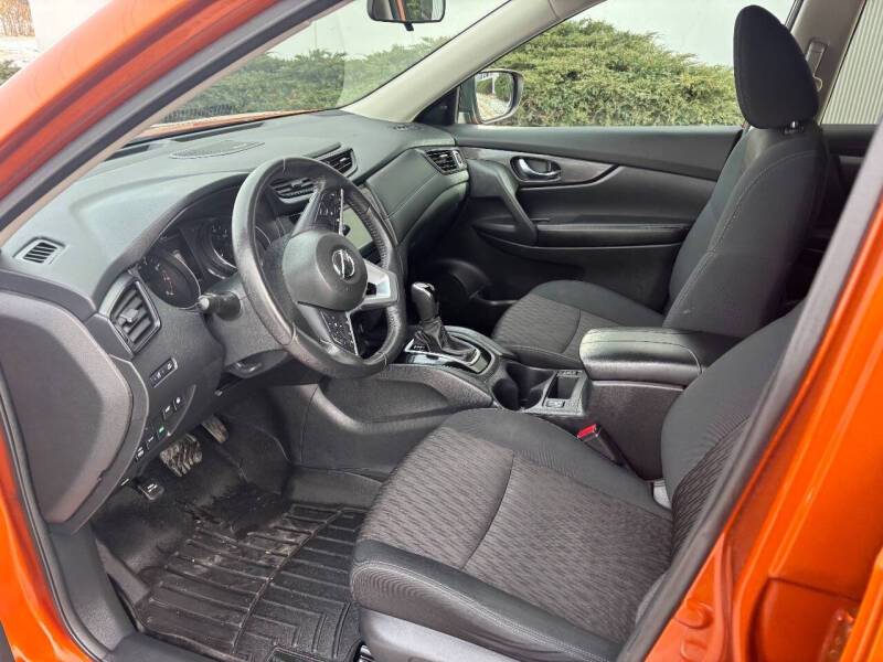 2018 Nissan Rogue SV