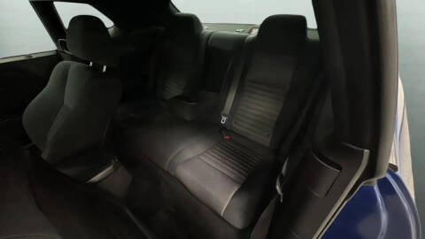 2012 Dodge Challenger SXT