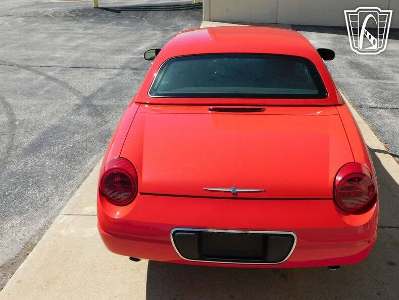 2002 Ford Thunderbird Deluxe